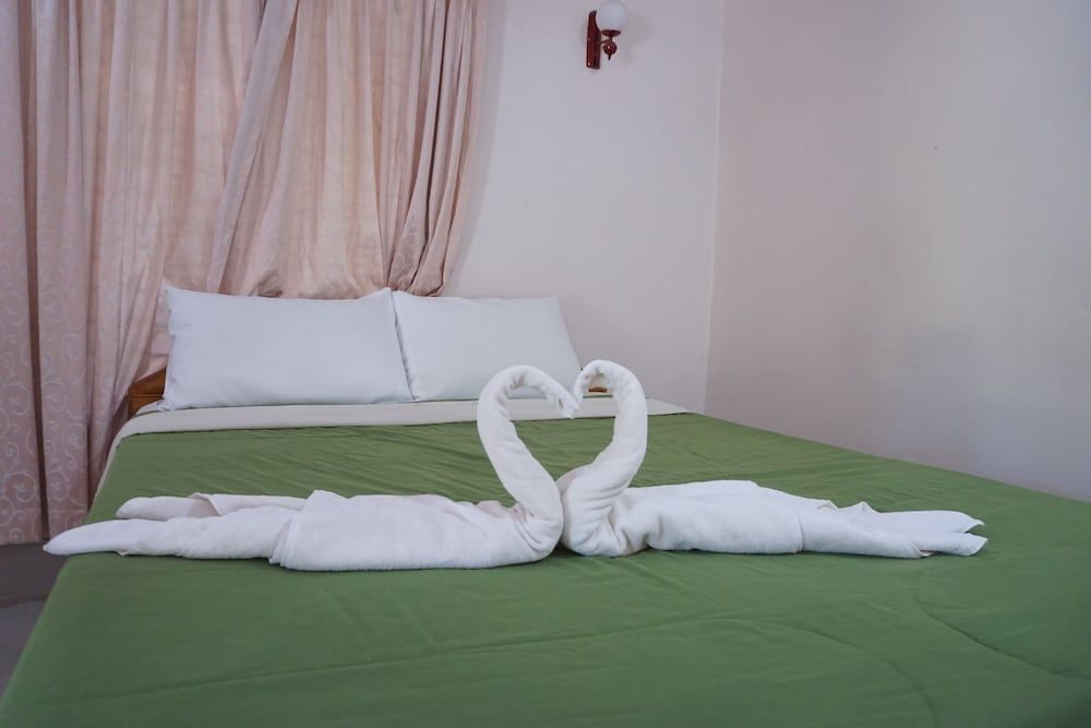 Nampueng Resort Deluxe Room 4