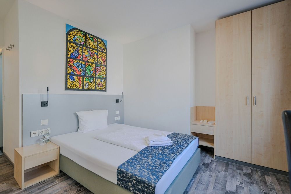 undefined Hotel Münchner Hof 7