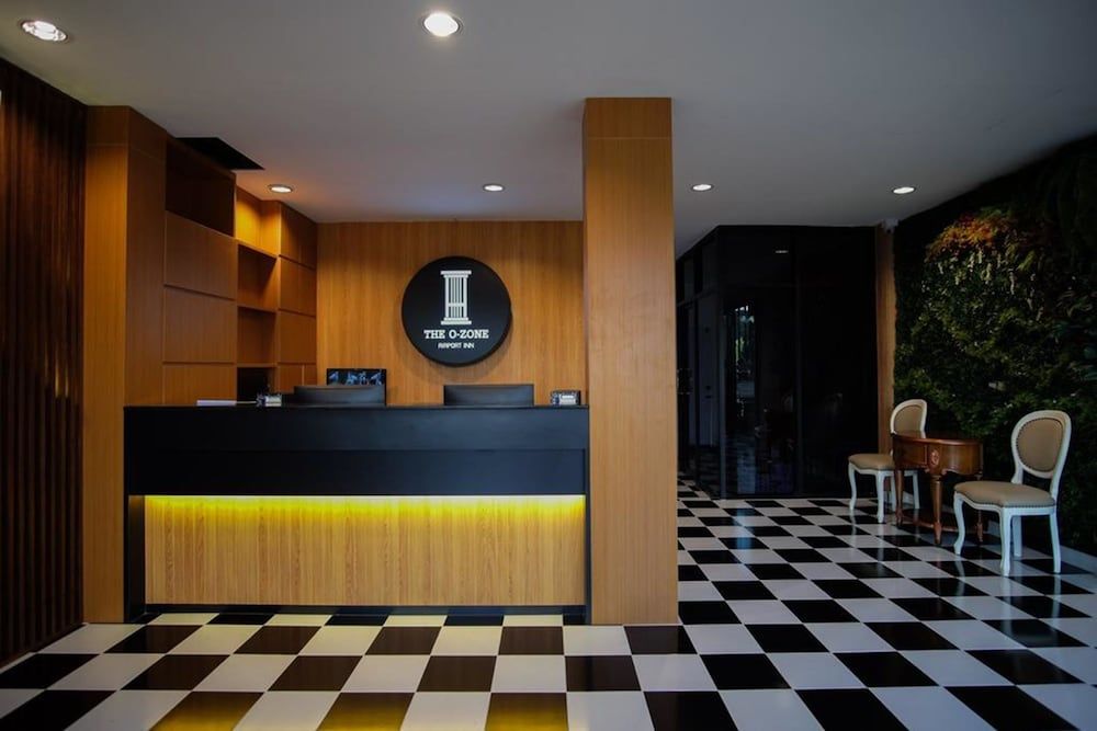 undefined The O-Zone Airport Inn 7