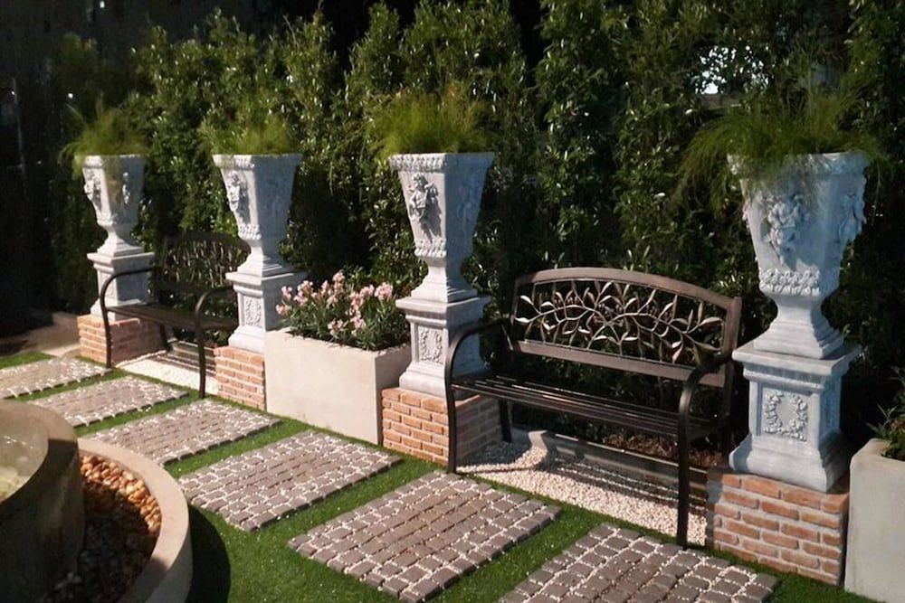 undefined The O-Zone Airport Inn 3