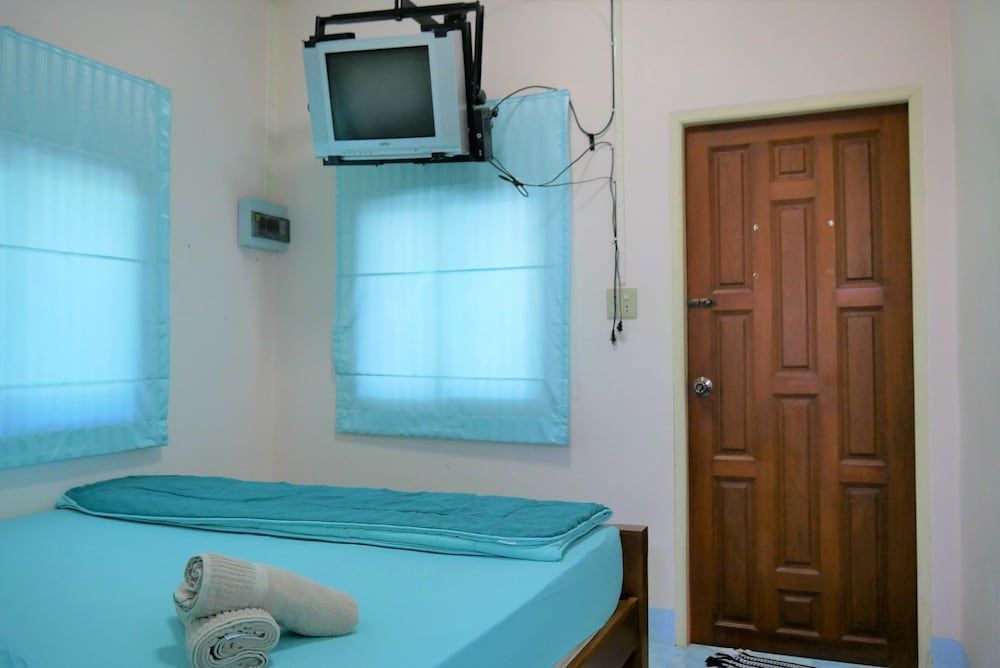 Sansook Resort Standard Bungalow 6