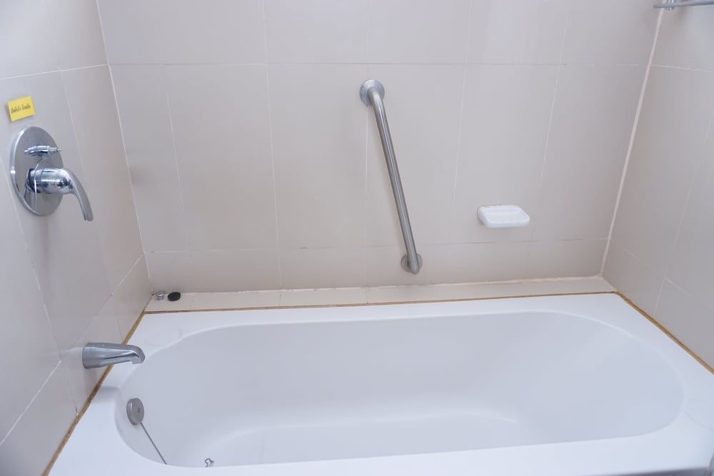 Panatara Hotel Deluxe Double Room 11