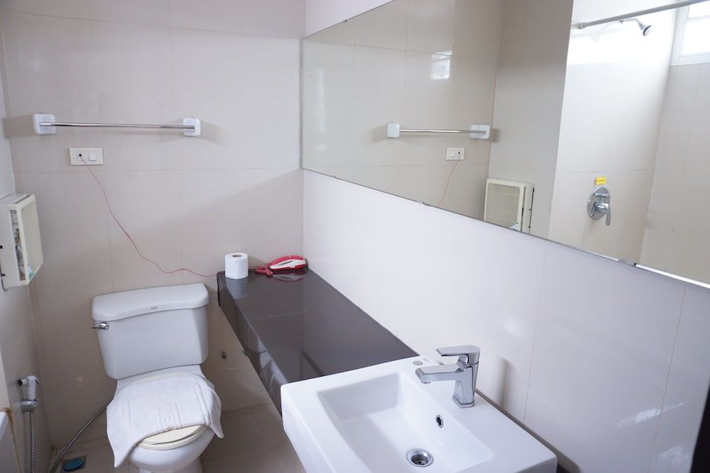 Panatara Hotel Deluxe Double Room 8