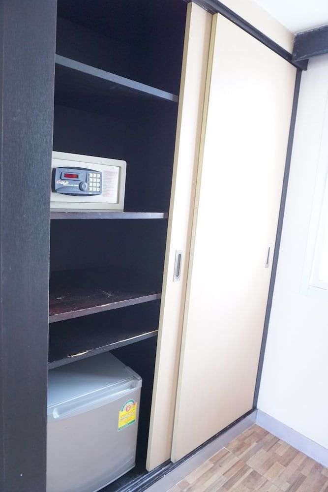 Panatara Hotel Deluxe Double Room 13