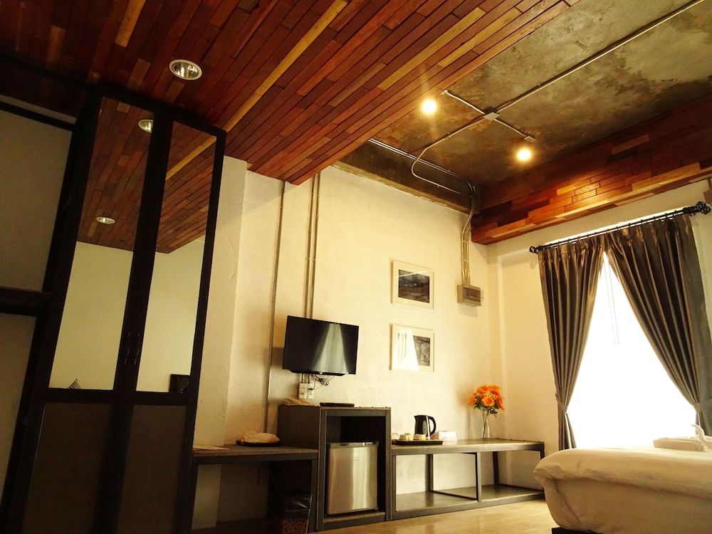 The Warehouse Chiang Mai Superior Room 19