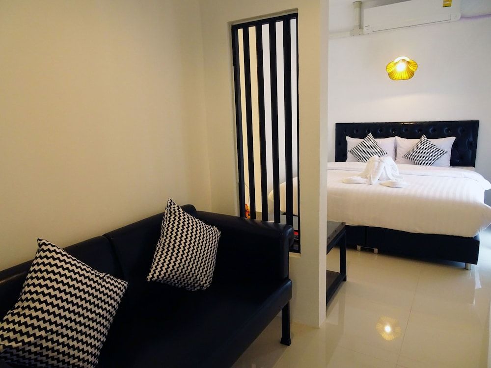 Family Double Room, 2 Bedrooms, Pool Access, Pool View