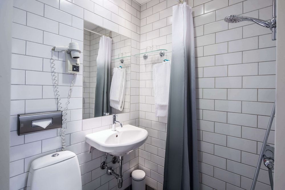 Scandic Webers Standard Single Room 4