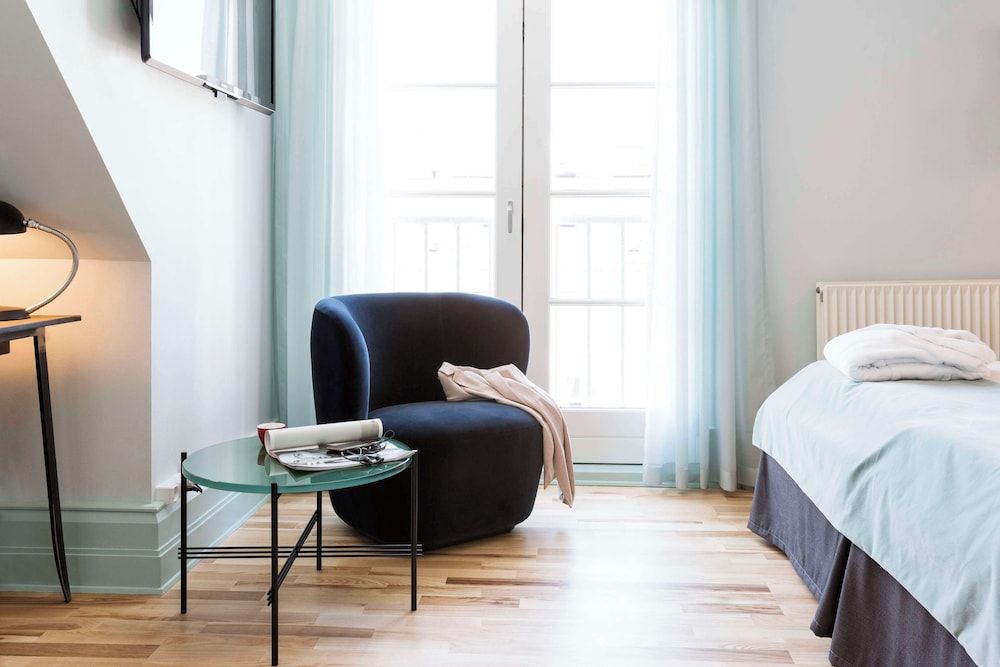 undefined Scandic Webers 6