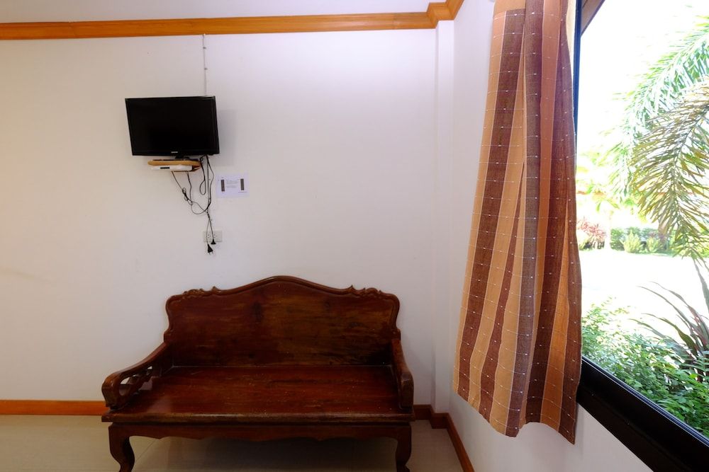 Paktraporn Resort Standard Bungalow 8