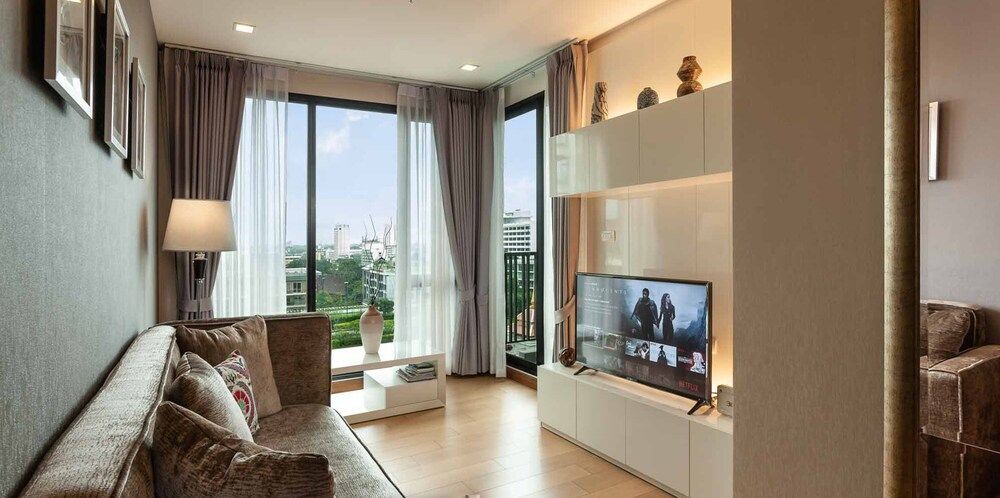 1 Bedroom Condo
