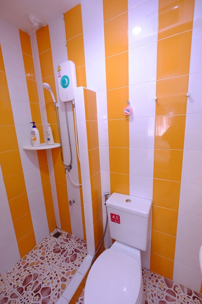 undefined Summer House 6