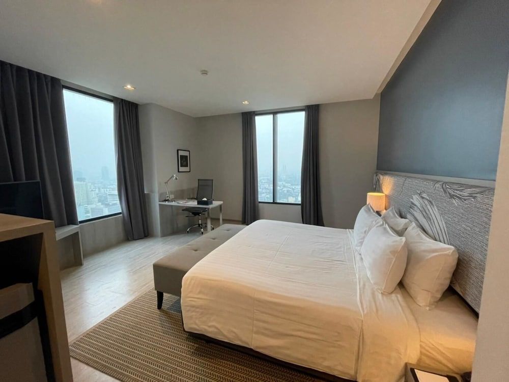 undefined The Quarter Ari by UHG 10