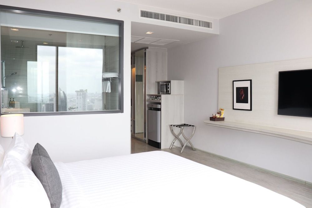 The Quarter Ari by UHG Superior Room 12