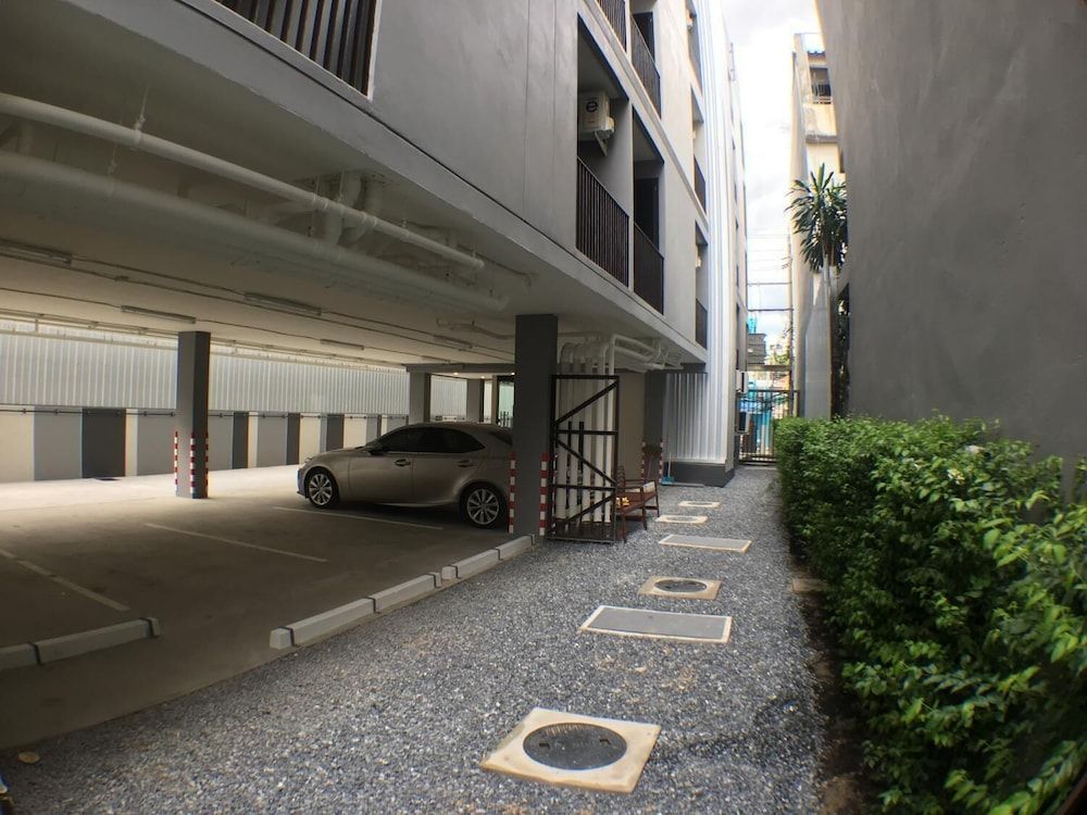 undefined 28 Place 7