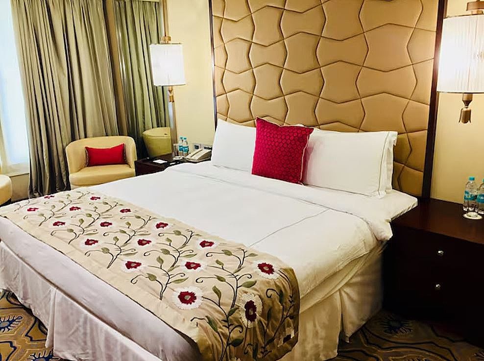 Grand Luxury Terrace Suite