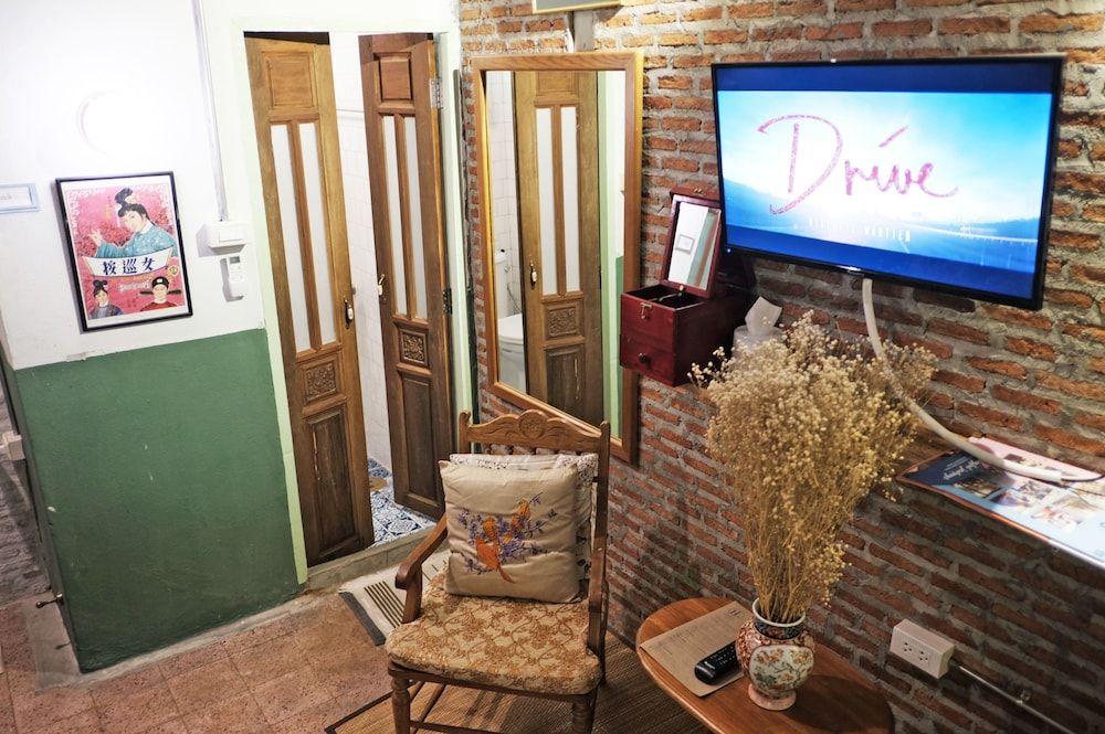 Live Local Private 2 persons (1 bunk bed) 3