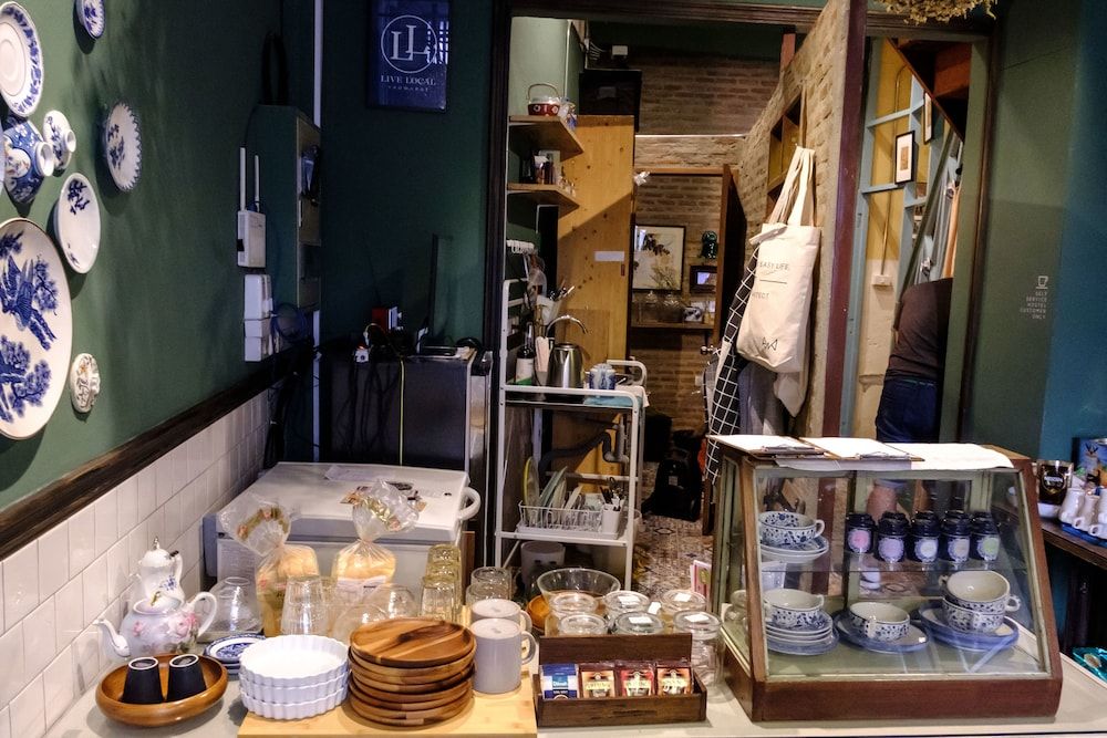 undefined Live Local 7