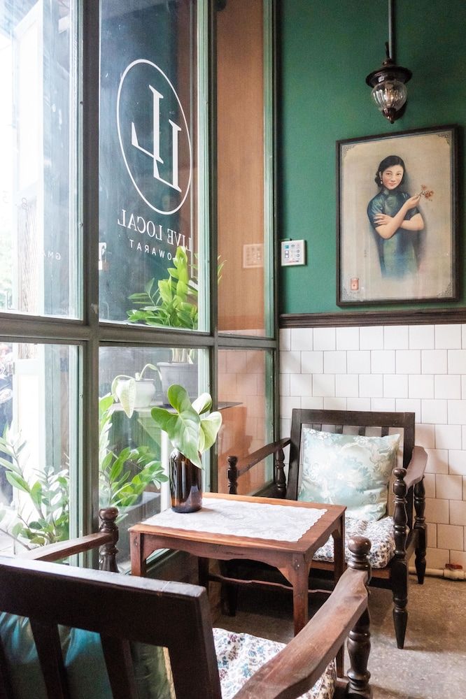 undefined Live Local 6