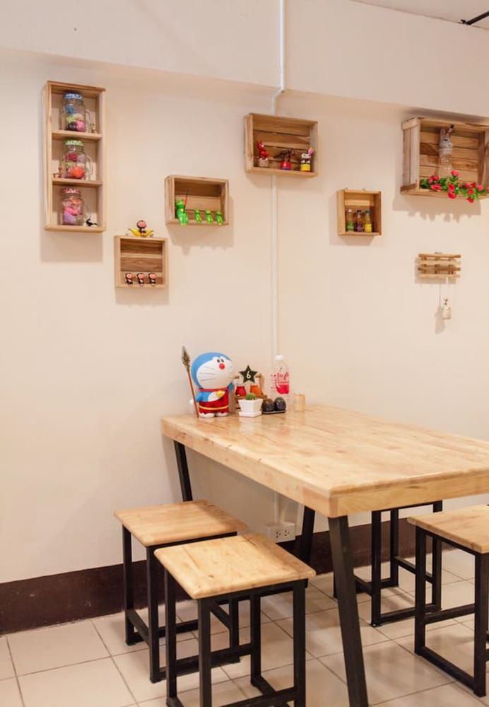 undefined Starnong Café & Hostel 6