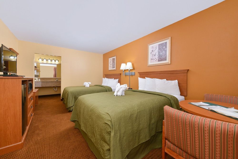 Standard Double Room, 2 Double Beds, Non Smoking