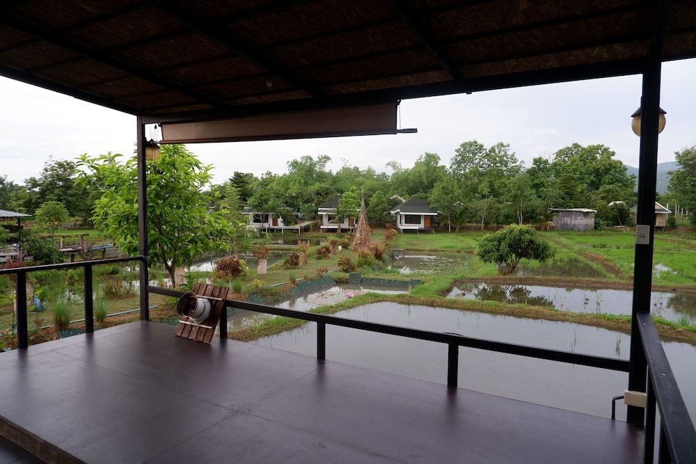 Nok Chan Mee Na Triple Room 7