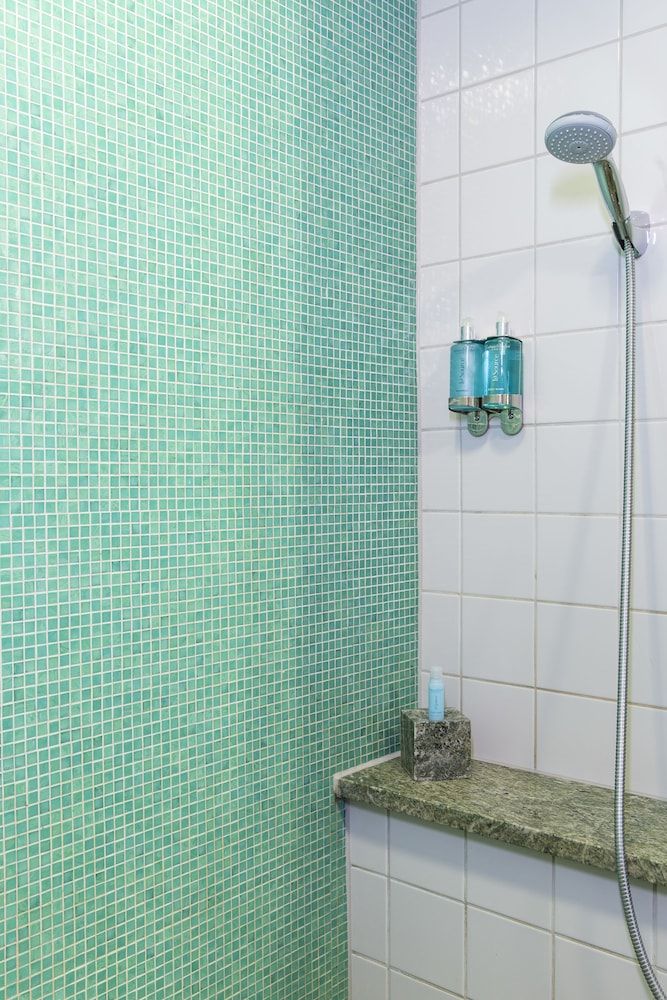 Hotel Rival Standard Double or Twin Room 9