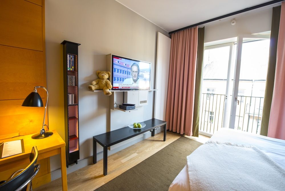 Hotel Rival Standard Double or Twin Room 12