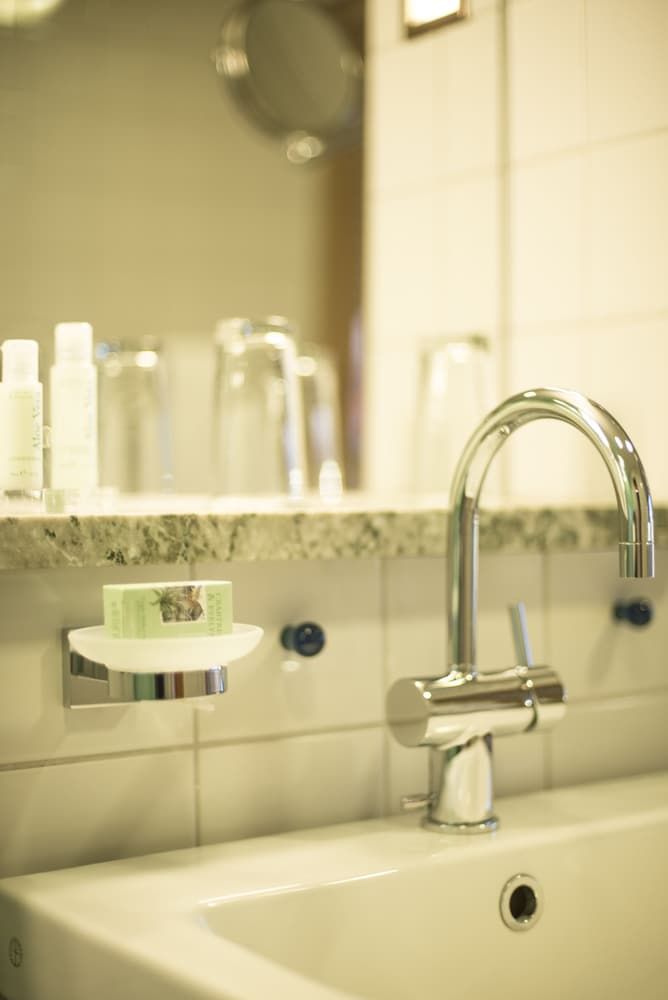 Hotel Rival Standard Double or Twin Room 11