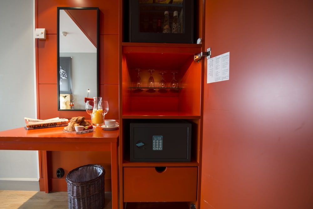 Hotel Rival Standard Double or Twin Room 15