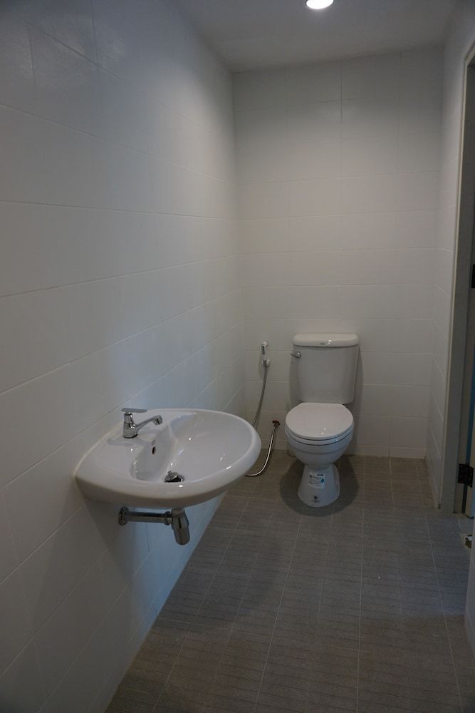 Insight Hostel Twin Bed Room 4