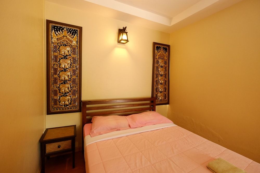 Piya Guesthouse Standard Double Room 3