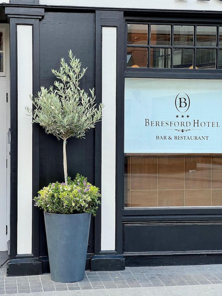 undefined Beresford Hotel 4