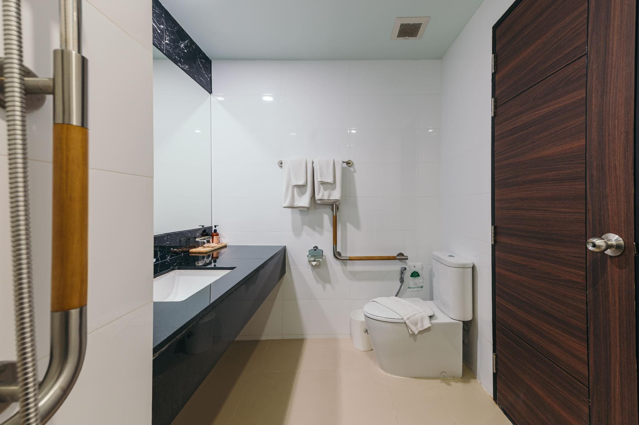 King Room - Elderly and Wheelchair Accessible