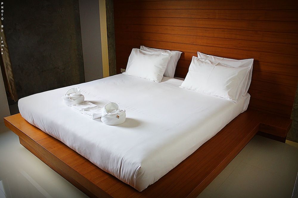 Merdelong Hotel Standard Double Room 2