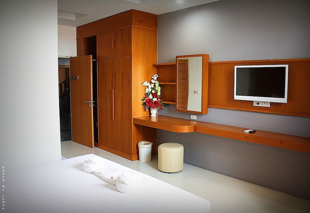 Merdelong Hotel Standard Double Room 3