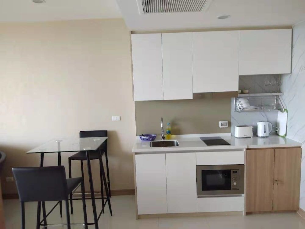 The Riviera Wongamat Hong Apartment Panoramic Apartment, 1 Bedroom, Beachfront 3