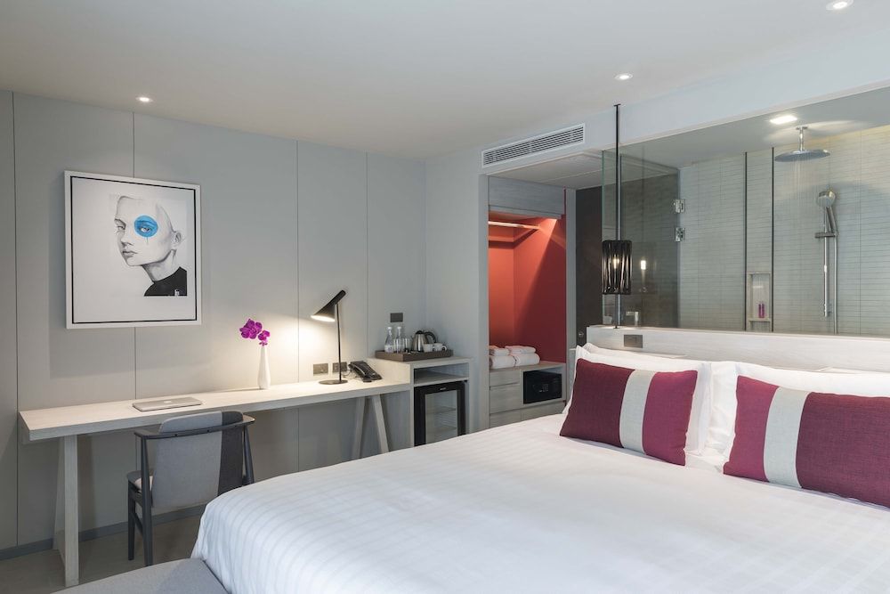 Deluxe Room with Sea View