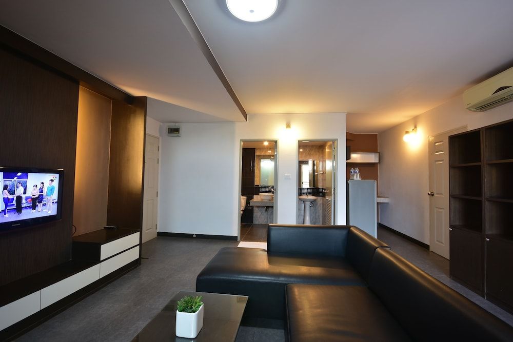 LOFT Salaya Premier 6