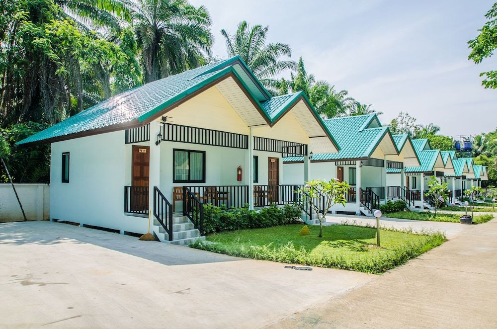 Changsi Resort Deluxe Bungalow 2
