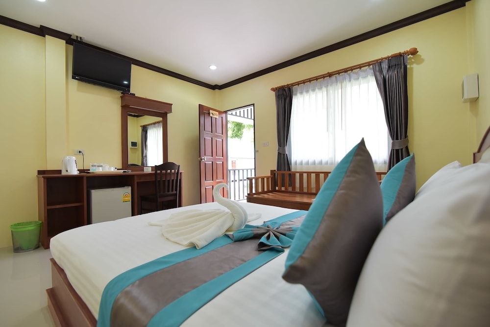 Changsi Resort Deluxe Bungalow 4