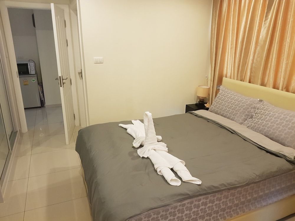 undefined Art on the Hill 5