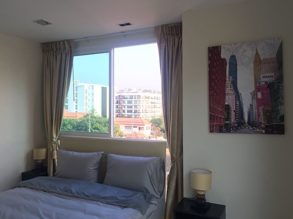 undefined Art on the Hill 7