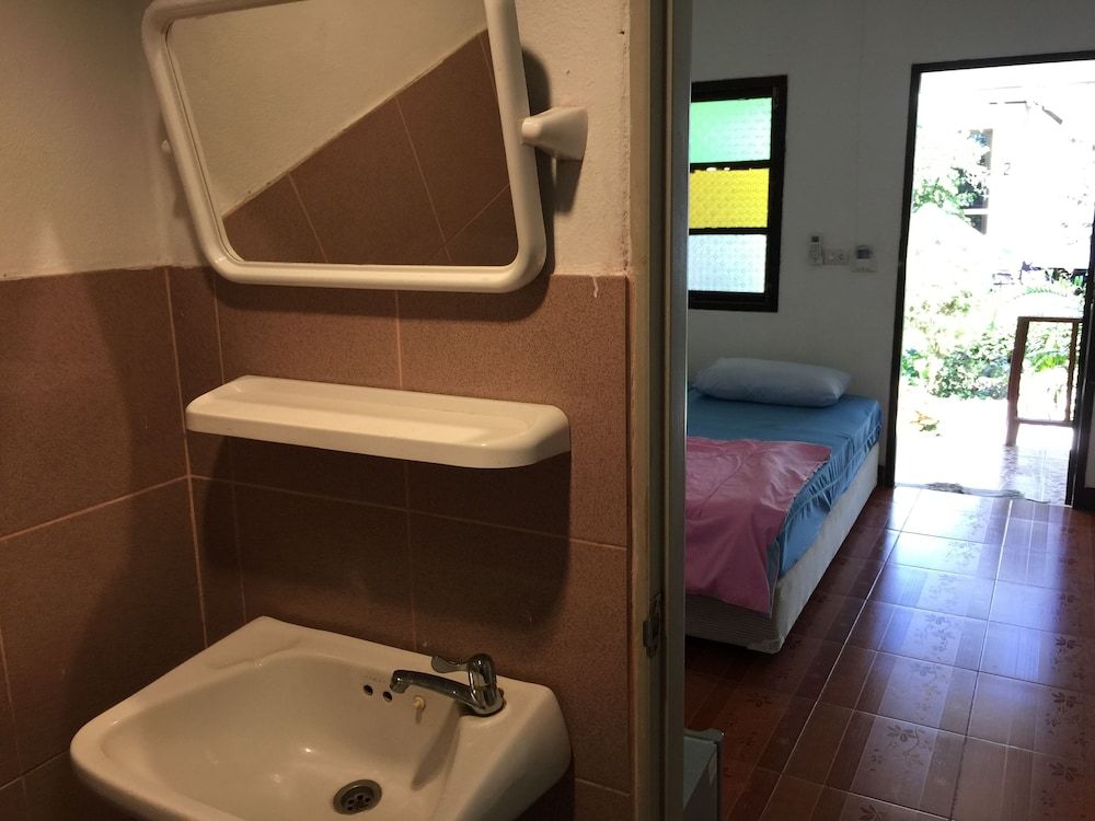 Lonely Beach Pool Resort Townhouse Room 9