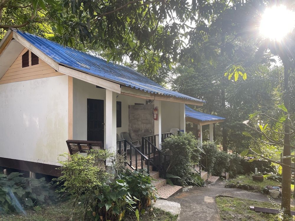 Lonely Beach Pool Resort Townhouse Room 7