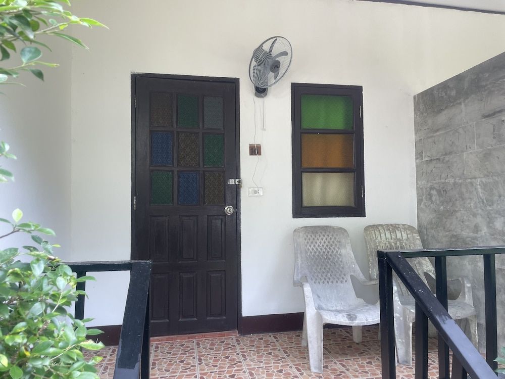 Lonely Beach Pool Resort Townhouse Room 4