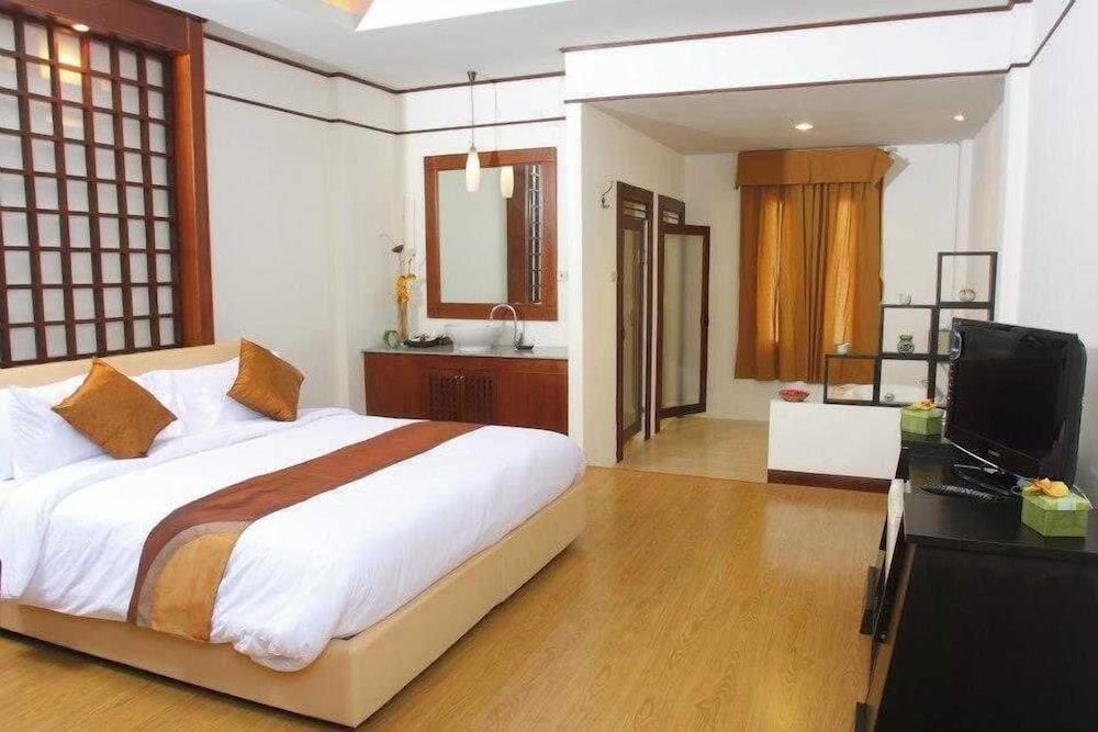 Palette Bangkok Natural Resort and Spa Deluxe Double Room