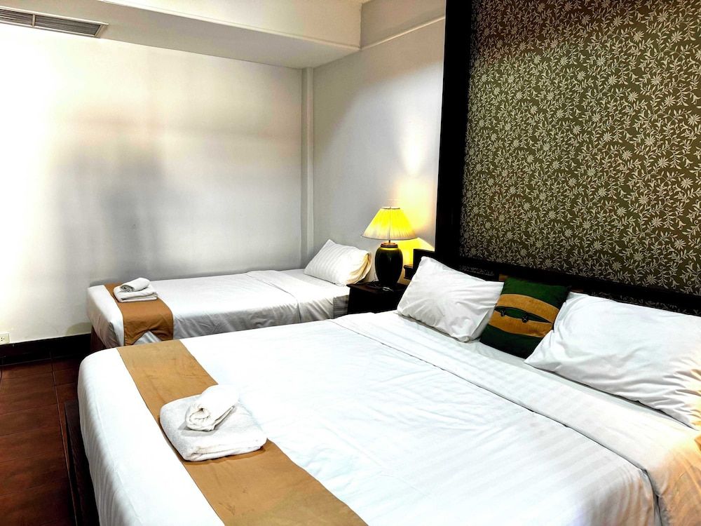 Palette Bangkok Natural Resort and Spa Deluxe Triple Room 2