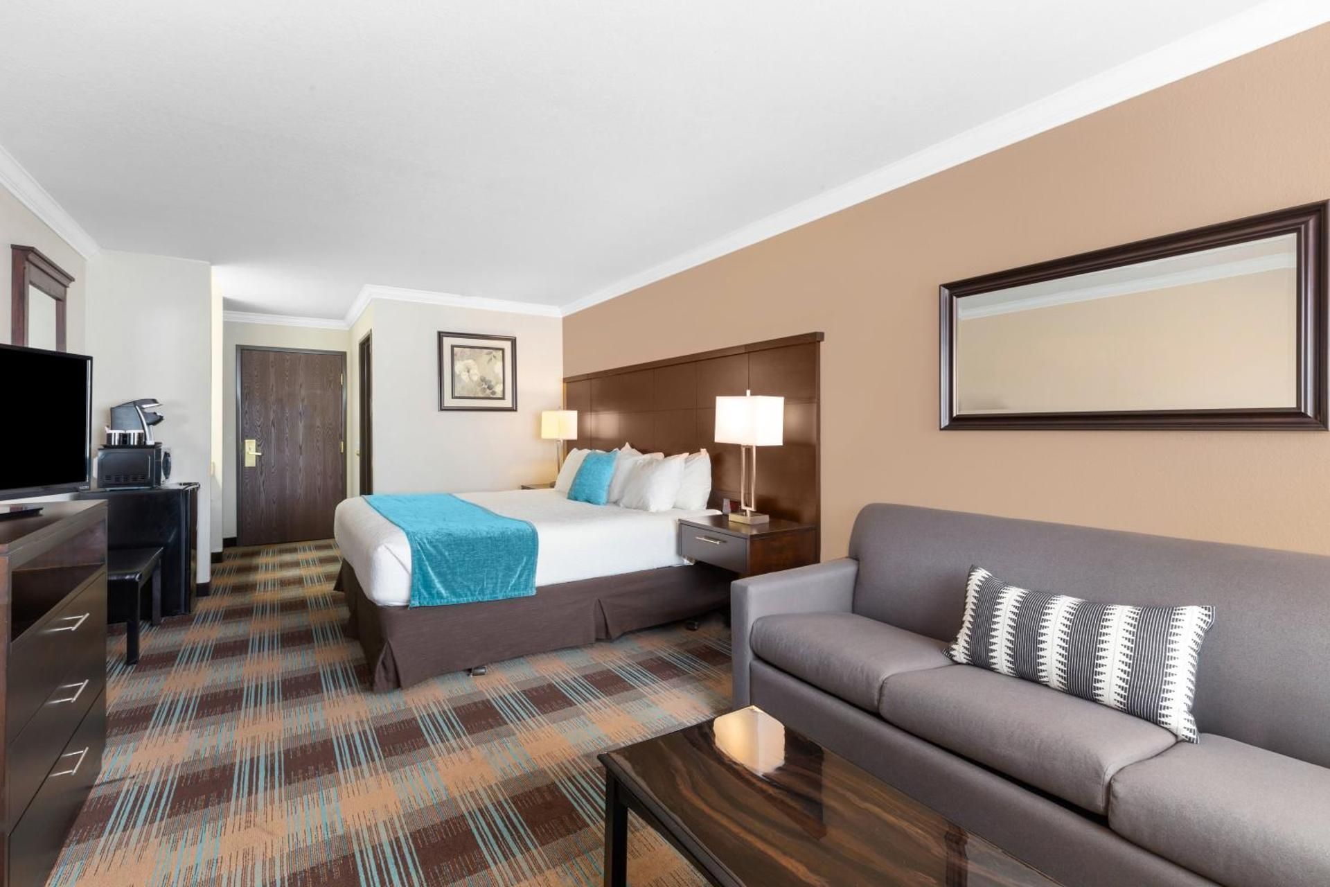 Standard King Room