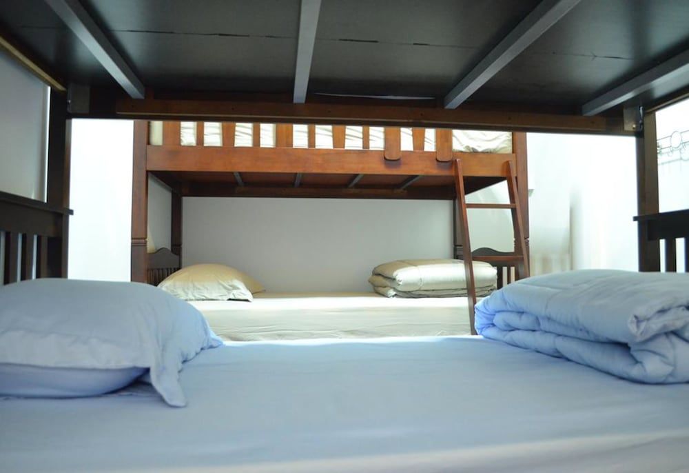 undefined Tukkys Place 5