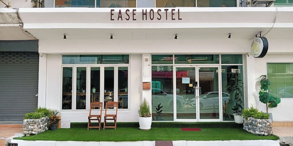 undefined Ease Hostel